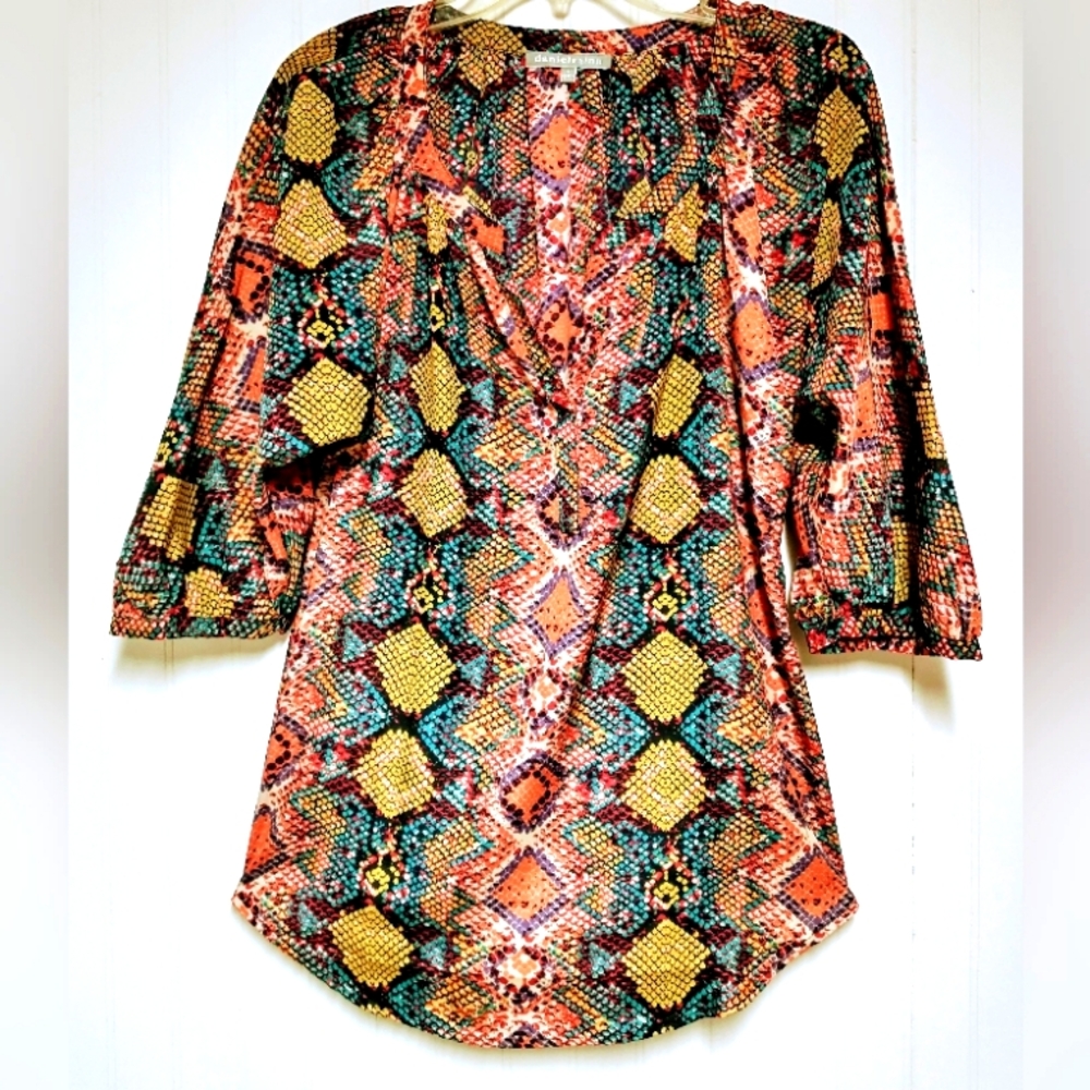 Daniel Rainn Festive MultiColor Snakeskin Print 3/4 Sleeve Blouse Top Size Small